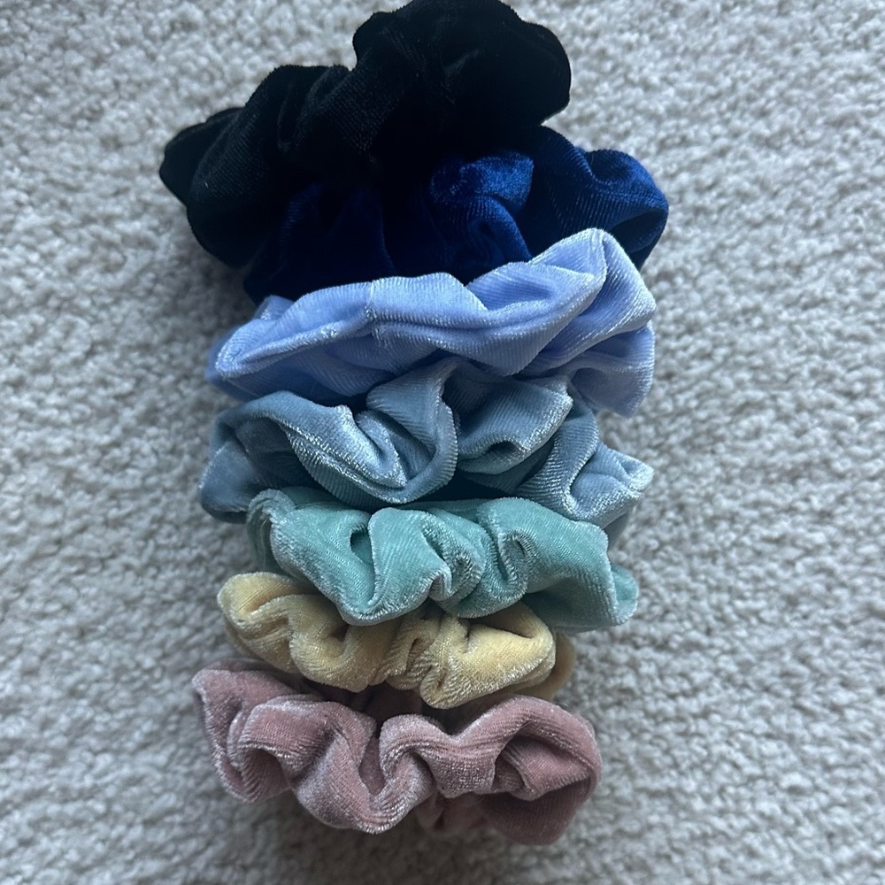 Scrunchie pack!!! - Picture 2 of 3